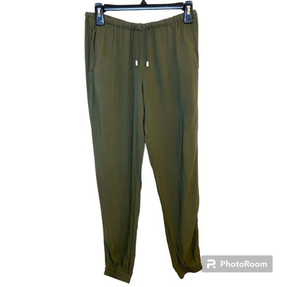 H&M Divided Women’s Army Green Jogger Style Pants Size 4